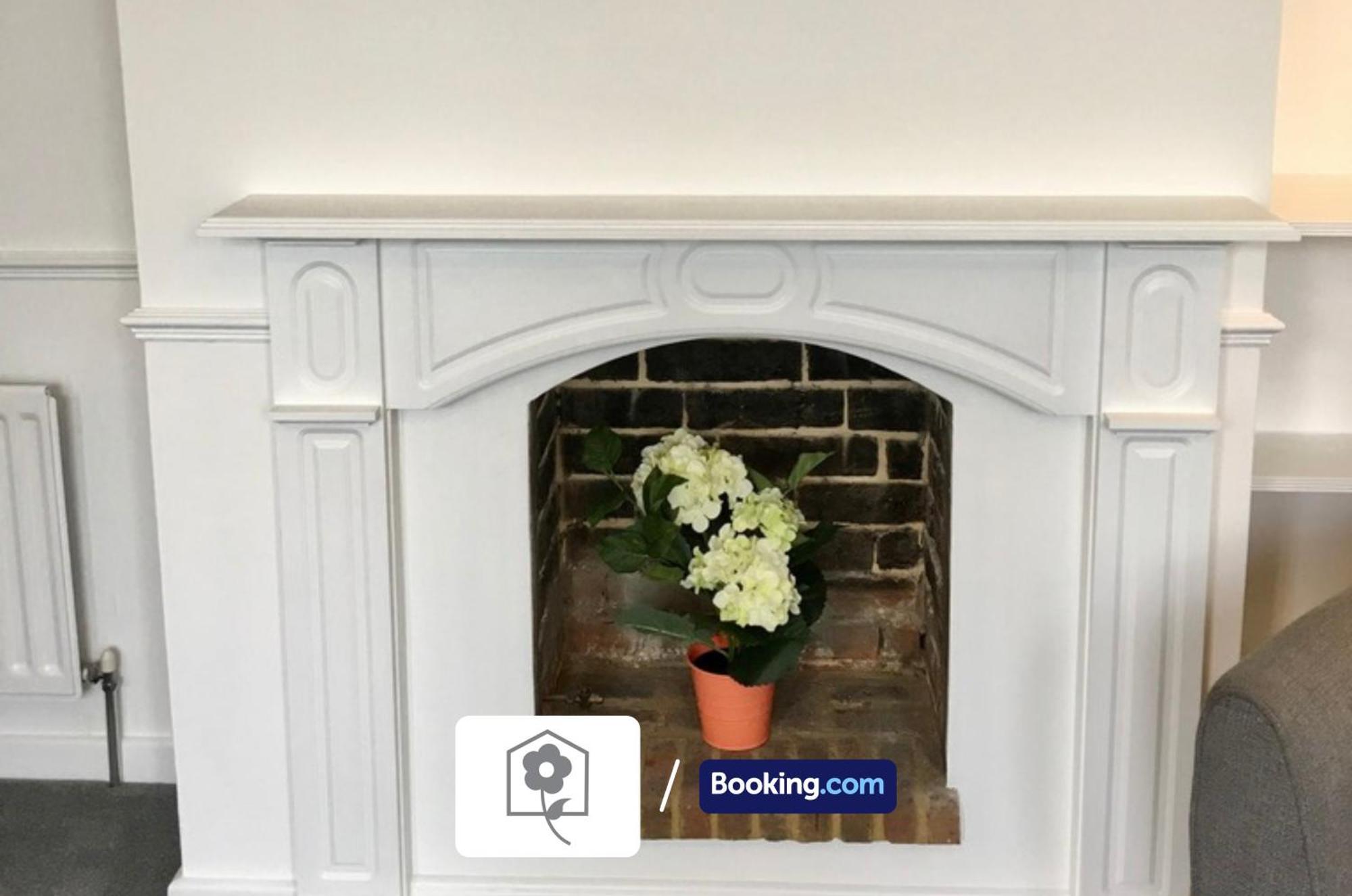 Netley Village Apartment By Your Stay Solutions Short Lets & Serviced Accommodation Netley Southampton With Free Wi-Fi Hamble-le-Rice Eksteriør bilde
