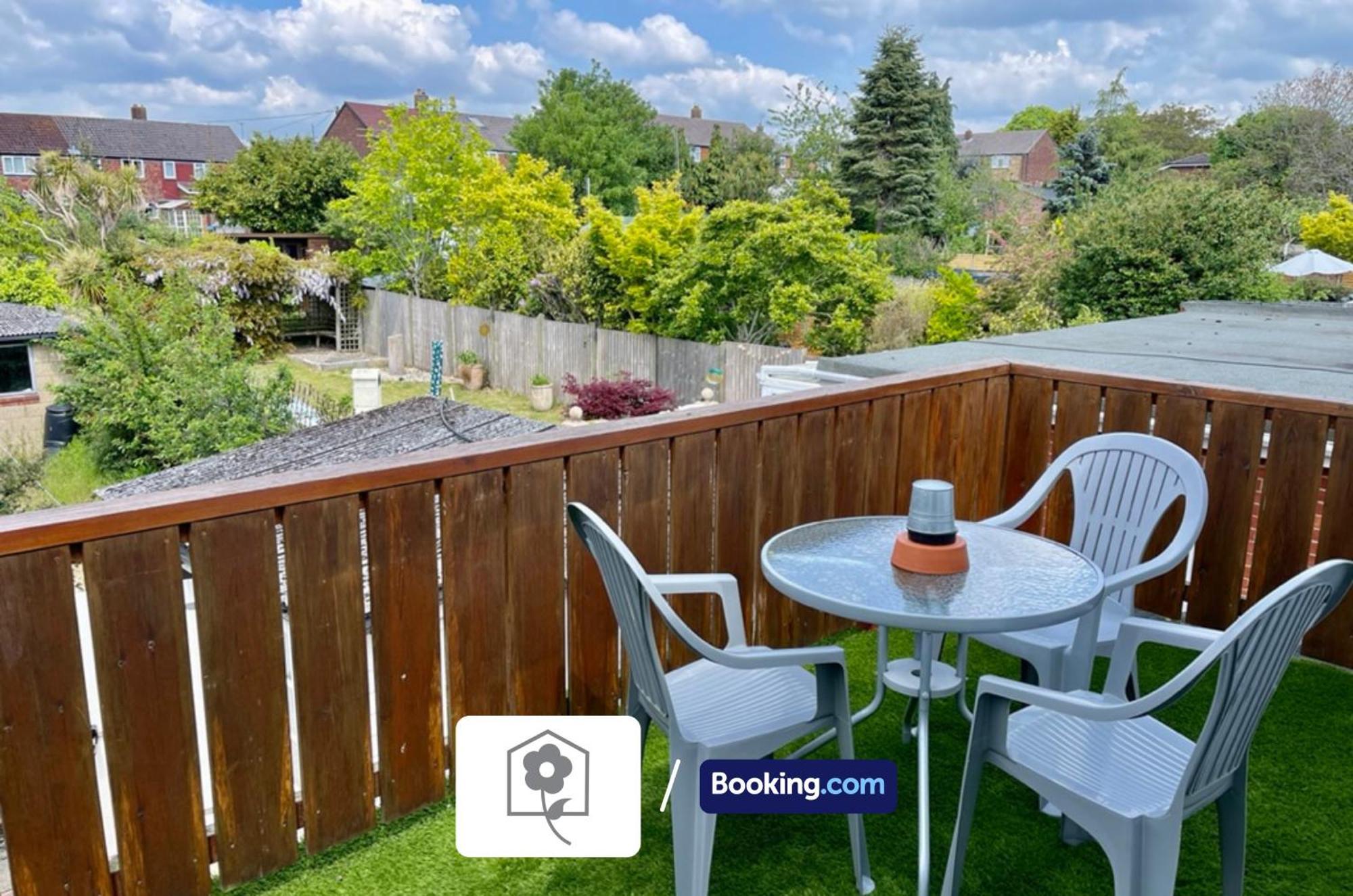 Netley Village Apartment By Your Stay Solutions Short Lets & Serviced Accommodation Netley Southampton With Free Wi-Fi Hamble-le-Rice Eksteriør bilde